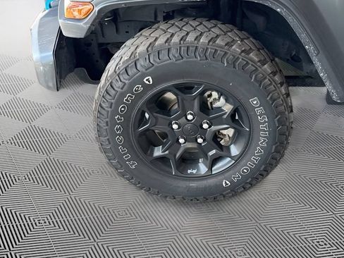 Certified 2023 Jeep Wrangler Unlimited w/ Sun & Screen Package AWD/4WD image 35