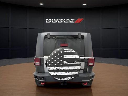 Used 2017 Jeep Wrangler Unlimited Rubicon image 6