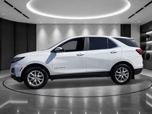 Used 2024 Chevrolet Equinox LT AWD/4WD image 3