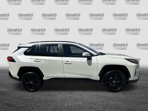 Used 2022 Toyota RAV4 SE w/ Convenience Package AWD/4WD image 11