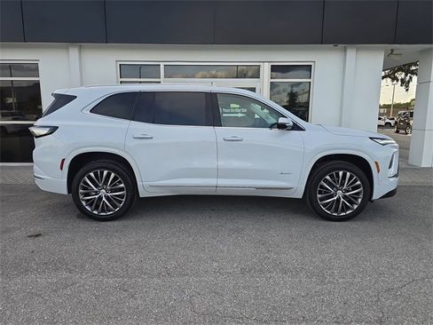 New 2026 Buick Enclave Avenir w/ Super Cruise Package image 7