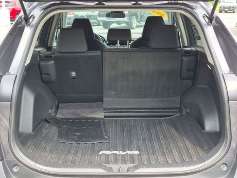 Used 2023 Toyota RAV4 LE AWD/4WD image 29