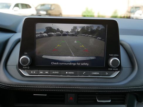Certified 2024 Nissan Rogue SV AWD/4WD image 27