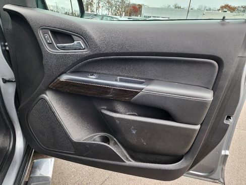 Used 2018 GMC Canyon SLT w/ Trailering Package image 10