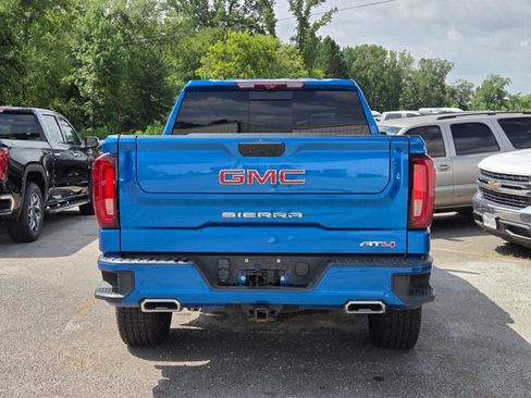 Used 2023 GMC Sierra 1500 AT4 w/ AT4 Premium Package AWD/4WD image 5