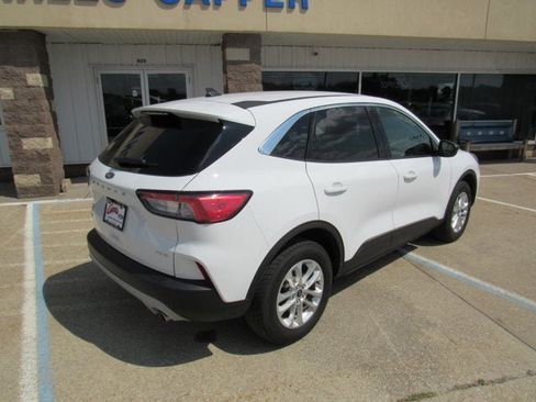 Used 2022 Ford Escape SE w/ Convenience Package AWD/4WD image 5