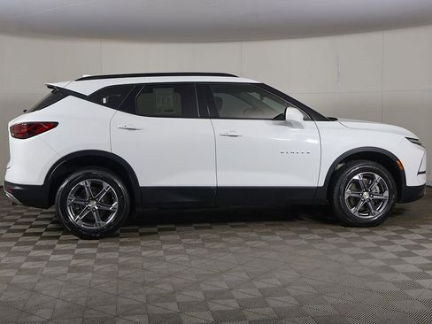 Used 2024 Chevrolet Blazer LT w/ Convenience Package image 17