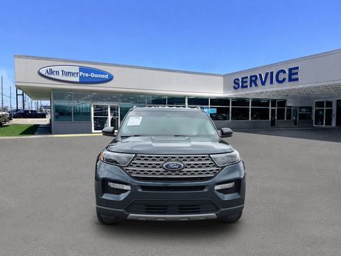 Used 2022 Ford Explorer Limited w/ Equipment Group 301A RWD image 3