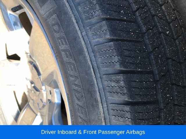 Used 2019 Chevrolet Suburban LT w/ LT Signature Package AWD/4WD image 34