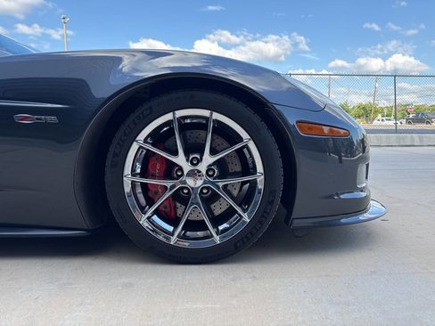 Used 2009 Chevrolet Corvette Z06 w/ Preferred Equipment Group RWD image 31