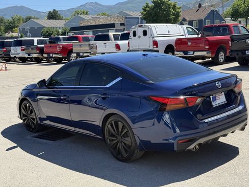 Used 2020 Nissan Altima 2.5 SR FWD image 6