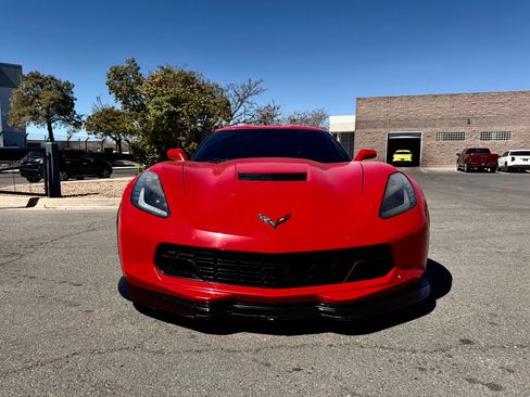 Used 2019 Chevrolet Corvette Stingray Coupe w/ Carbon Flash Badge Package RWD image 2