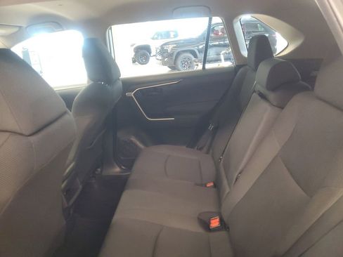 Used 2019 Toyota RAV4 LE image 10