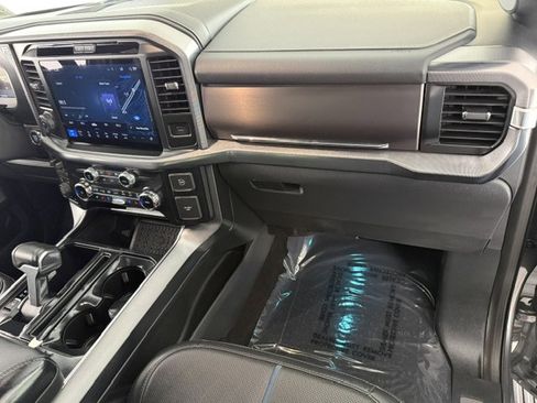 Certified 2025 Ford F150 Platinum w/ Equipment Group 702A High AWD/4WD image 17