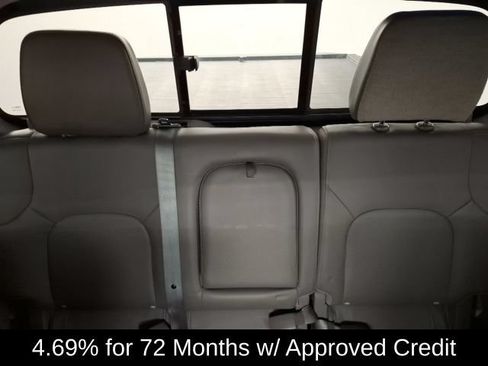 Used 2017 Nissan Frontier SL w/ Moonroof Package RWD image 29