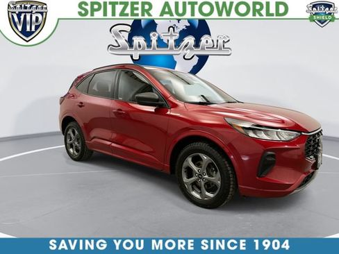 Used 2023 Ford Escape ST-Line w/ Tech Pack #1 AWD/4WD image 2