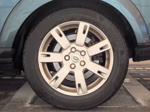 Used 2012 Land Rover LR4 AWD/4WD image 12