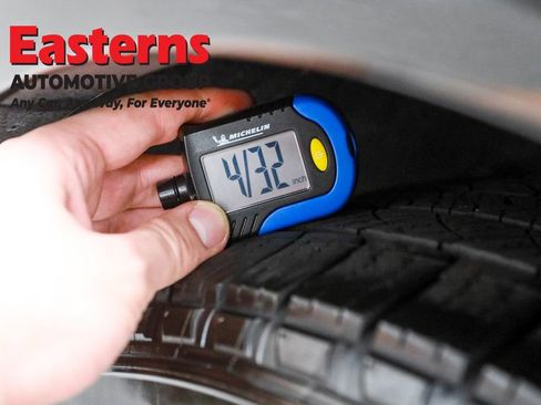 Used 2023 Nissan Murano SV image 24