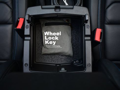 Used 2024 Jeep Wrangler High Altitude image 41