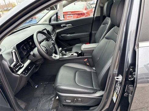 Used 2025 Kia Sportage EX w/ Premium Package image 14