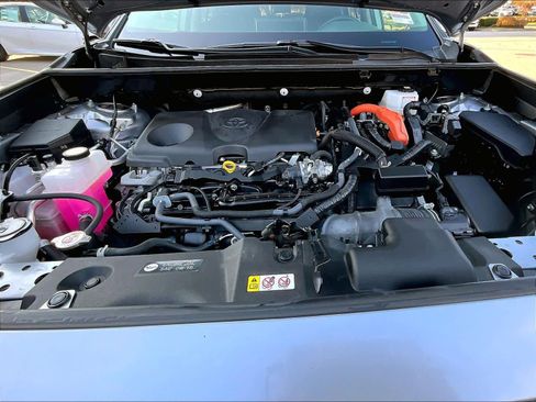 Used 2023 Toyota RAV4 XLE image 30