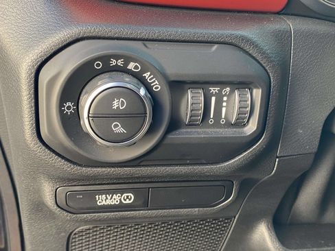 Used 2021 Jeep Gladiator Rubicon AWD/4WD image 29