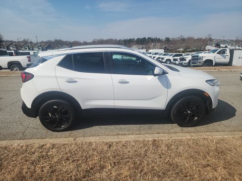 Used 2024 Buick Encore GX Sport Touring w/ Comfort Package image 10