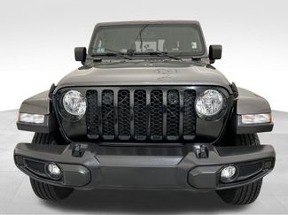 Used 2022 Jeep Gladiator Sport video 2