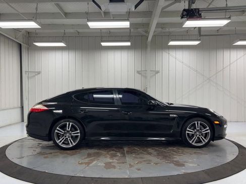 Used 2011 Porsche Panamera 4 image 9