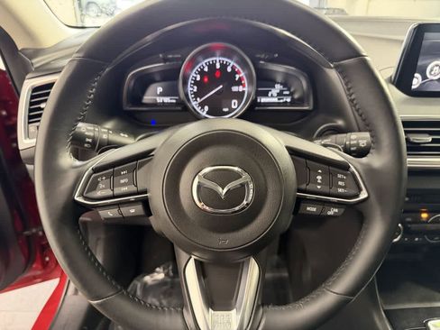 Used 2018 MAZDA MAZDA3 Grand Touring w/ Premium Equipment Package image 16