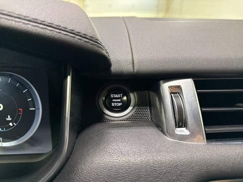 Used 2017 Land Rover Range Rover Sport HSE image 18