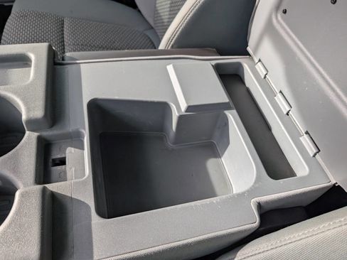 Used 2015 Ford F250 XL w/ Power Equipment Group image 26