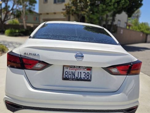 Used 2019 Nissan Altima 2.5 S FWD image 14