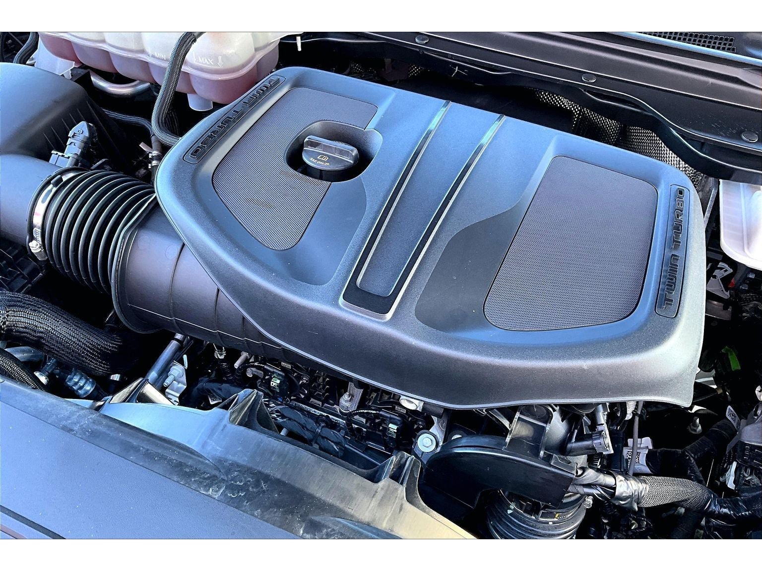 Used 2025 RAM 1500 Laramie AWD/4WD image 35