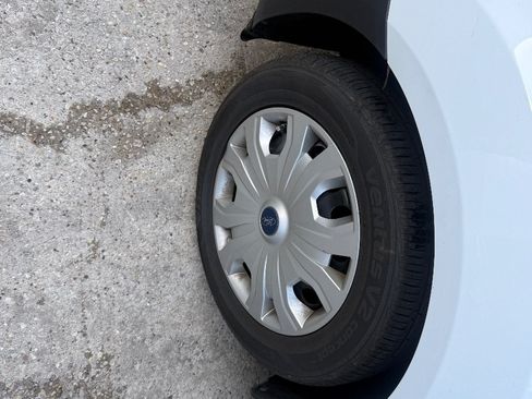 Used 2022 Ford Transit Connect XL FWD image 9