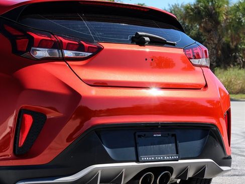 Used 2019 Hyundai Veloster Turbo image 8
