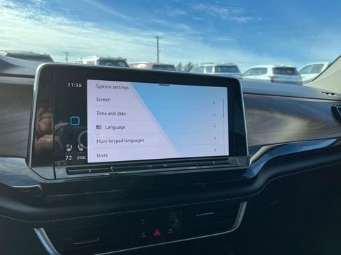 Used 2025 Volkswagen Atlas SE image 42