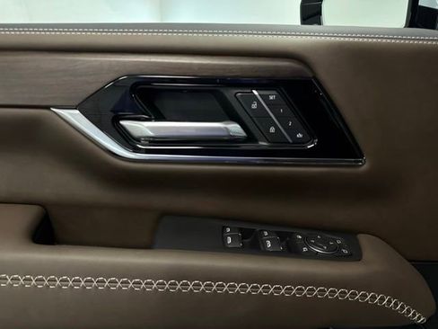 New 2026 GMC Yukon Denali Ultimate AWD/4WD image 19