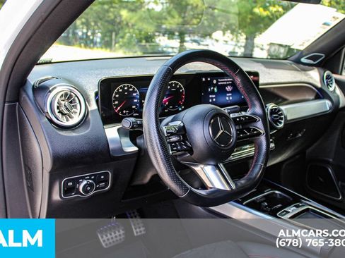 Used 2024 Mercedes-Benz GLB 250 image 22