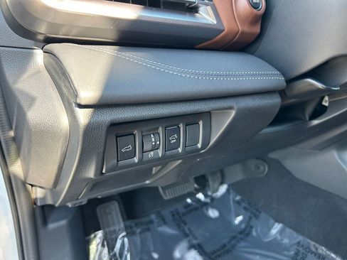 Used 2025 Subaru Outback Touring XT w/ Popular Package #2 image 21