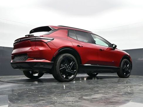 Used 2024 Chevrolet Equinox EV RS FWD image 41