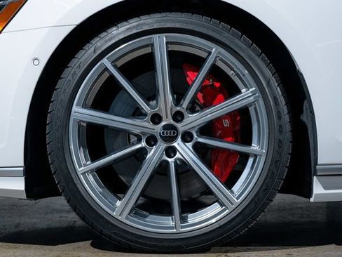 Used 2023 Audi S8 4.0 TFSI image 39