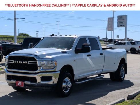 Used 2024 RAM 3500 Tradesman w/ Chrome Appearance Group image 3