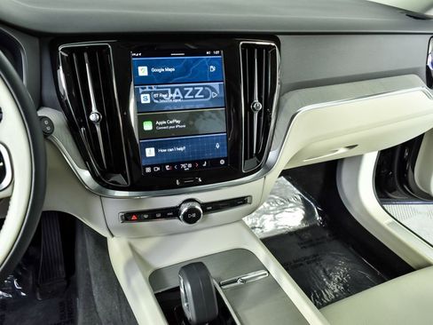 Certified 2024 Volvo V60 B5 Cross Country Plus image 15