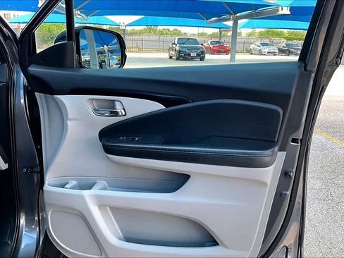 Used 2019 Honda Pilot Elite image 23
