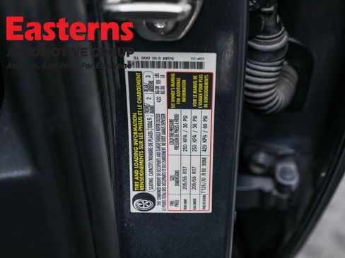 Used 2024 Volkswagen Jetta SE image 32