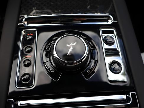 New 2026 Rolls-Royce Cullinan Black Badge AWD/4WD image 27