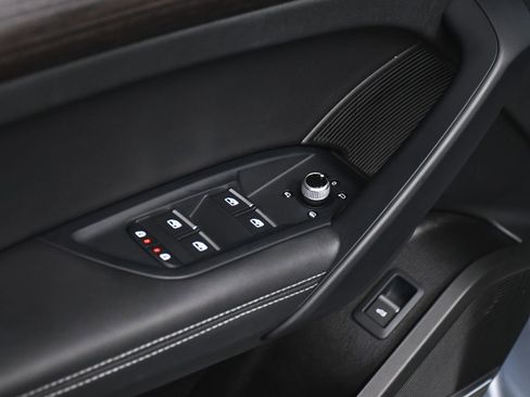 Used 2023 Audi Q5 2.0T Premium Plus w/ Premium Plus Package image 10