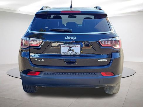 Used 2024 Jeep Compass Latitude image 6