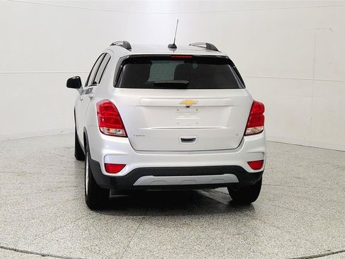 Used 2019 Chevrolet Trax LT w/ LT Convenience Package FWD image 6